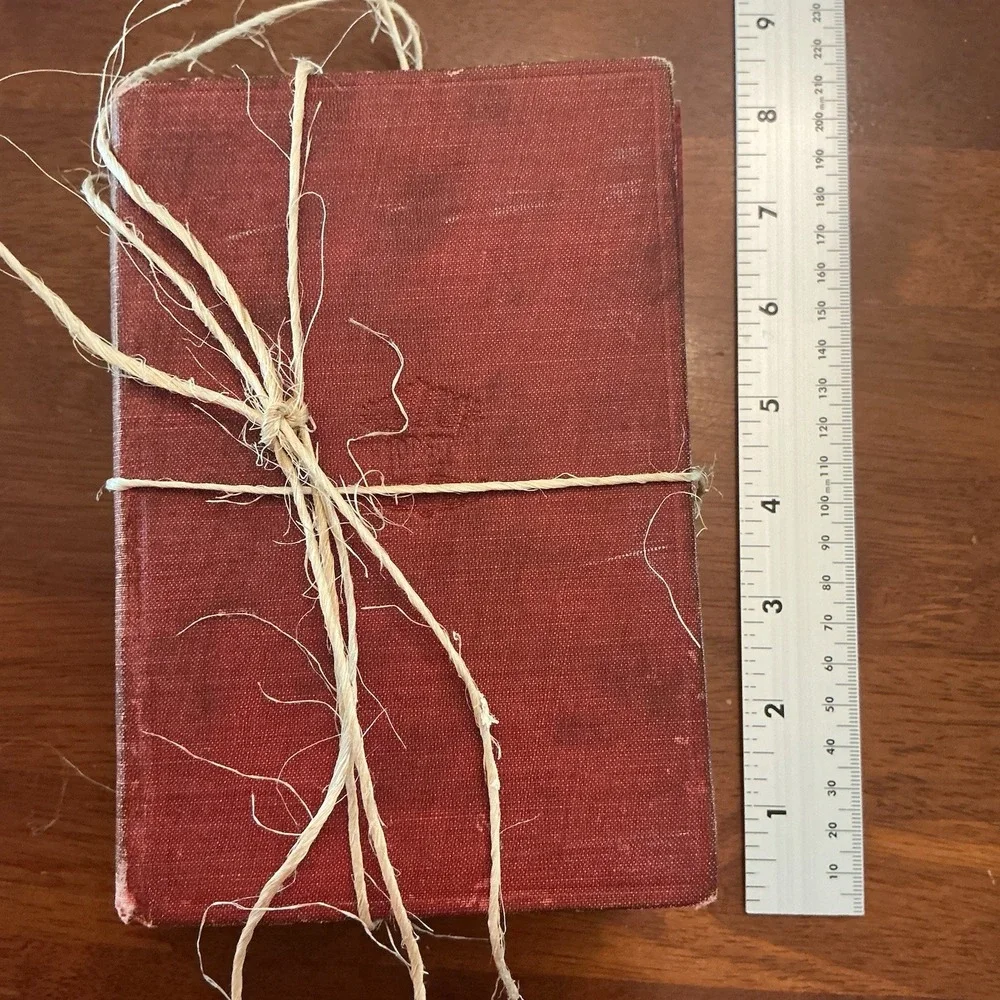 Antique Little Masterpieces 5 Volumes Red Books
